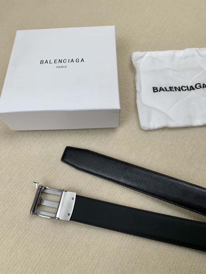 BALENCIAGA